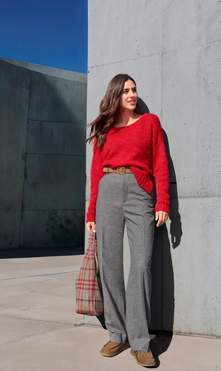 Pull en alpaga rouge en taille 36 pour femmes, coupe décontractée.