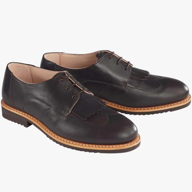 Deux derbies Urban desenrasco marron avec franges.