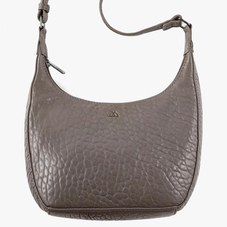 Sac à main en cuir gris foncé avec texture.