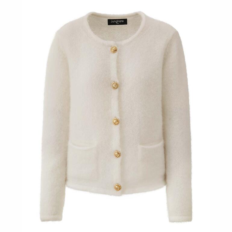 Cardigan en mohair blanc avec boutons et deux poches.