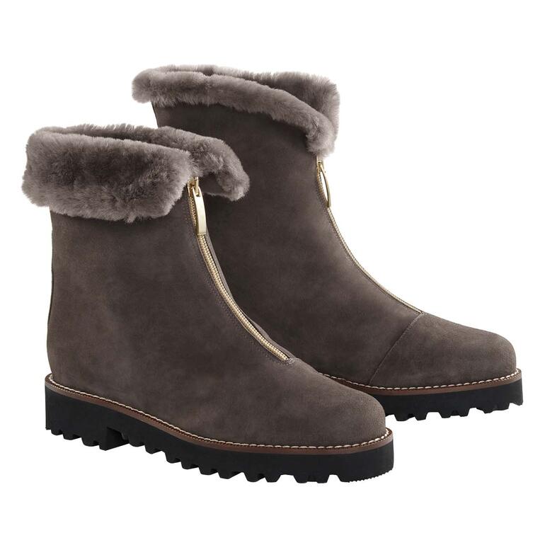 Deux bottes OCONI curling grises sur fond blanc