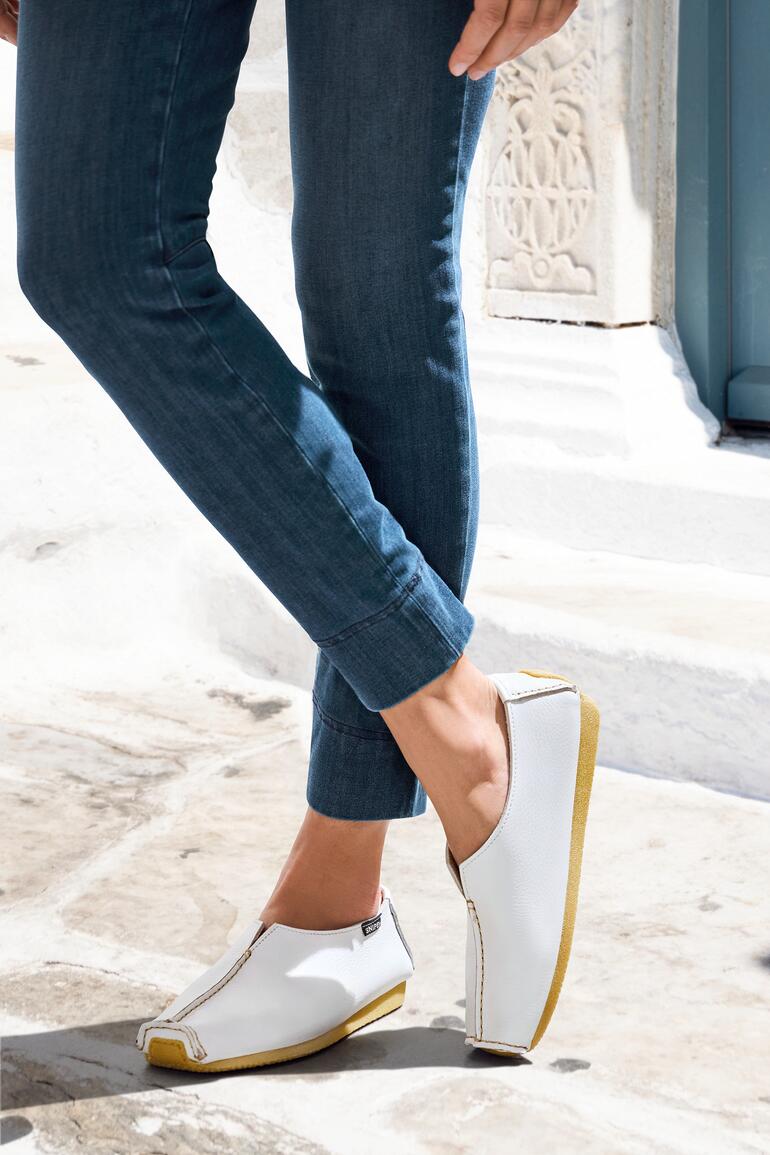 Blanc Mocassin Snipe® confortable blanc, porté avec un jean
