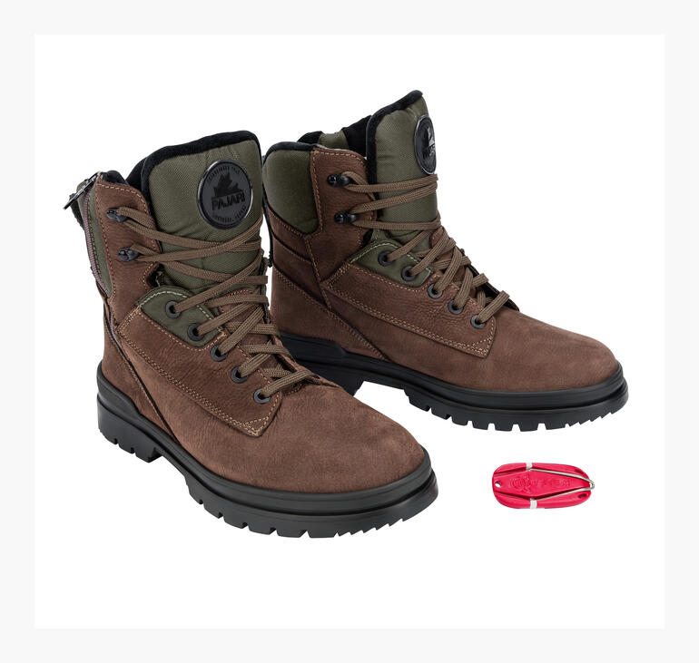 Paar de bottes Pajar® Ice Gripper en marron avec boucles antidérapantes.