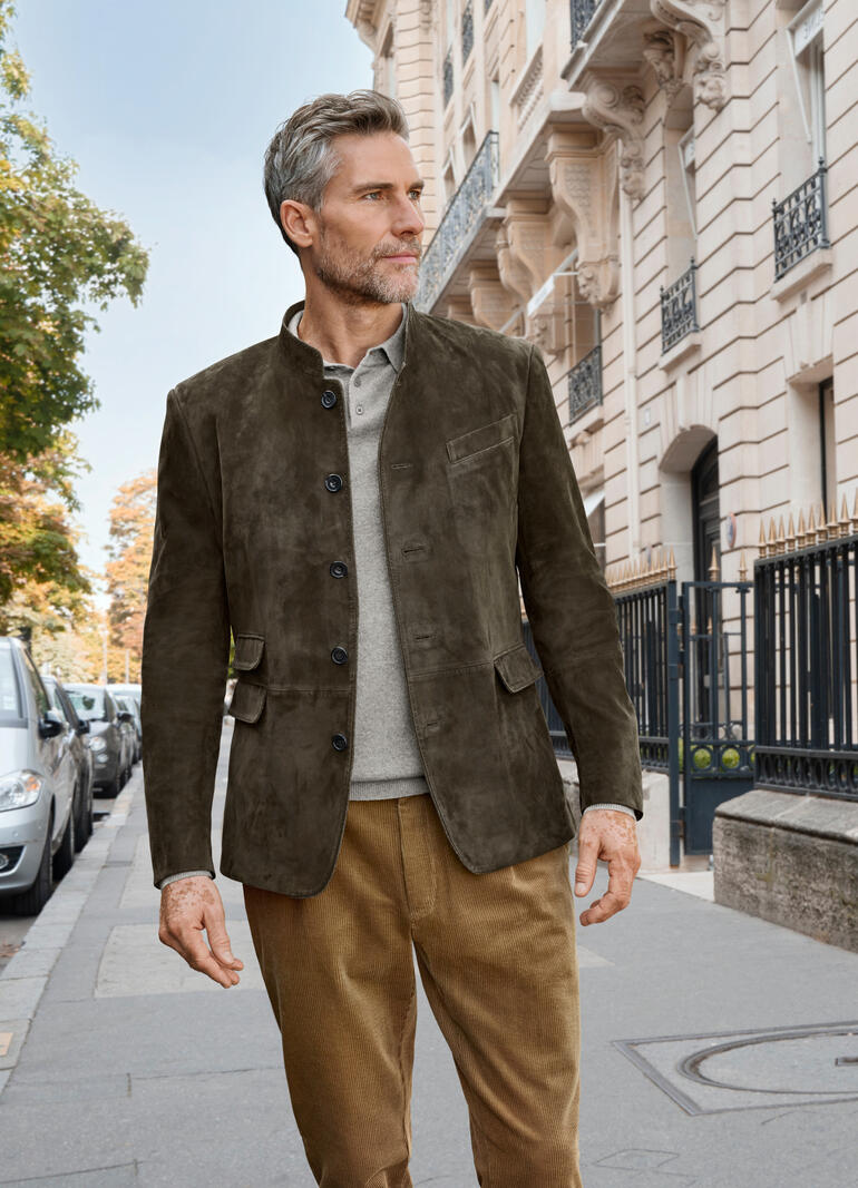 Veste en daim Habsburg olive en taille 48 sur un homme.