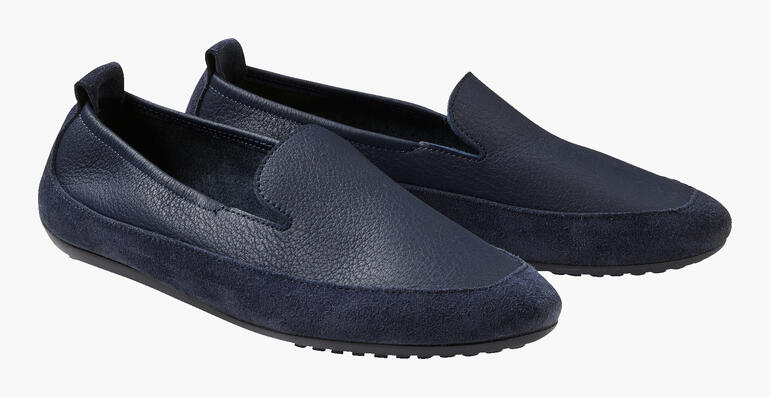 Mocassins confortables bleus en cuir, idéaux pour un usage quotidien.