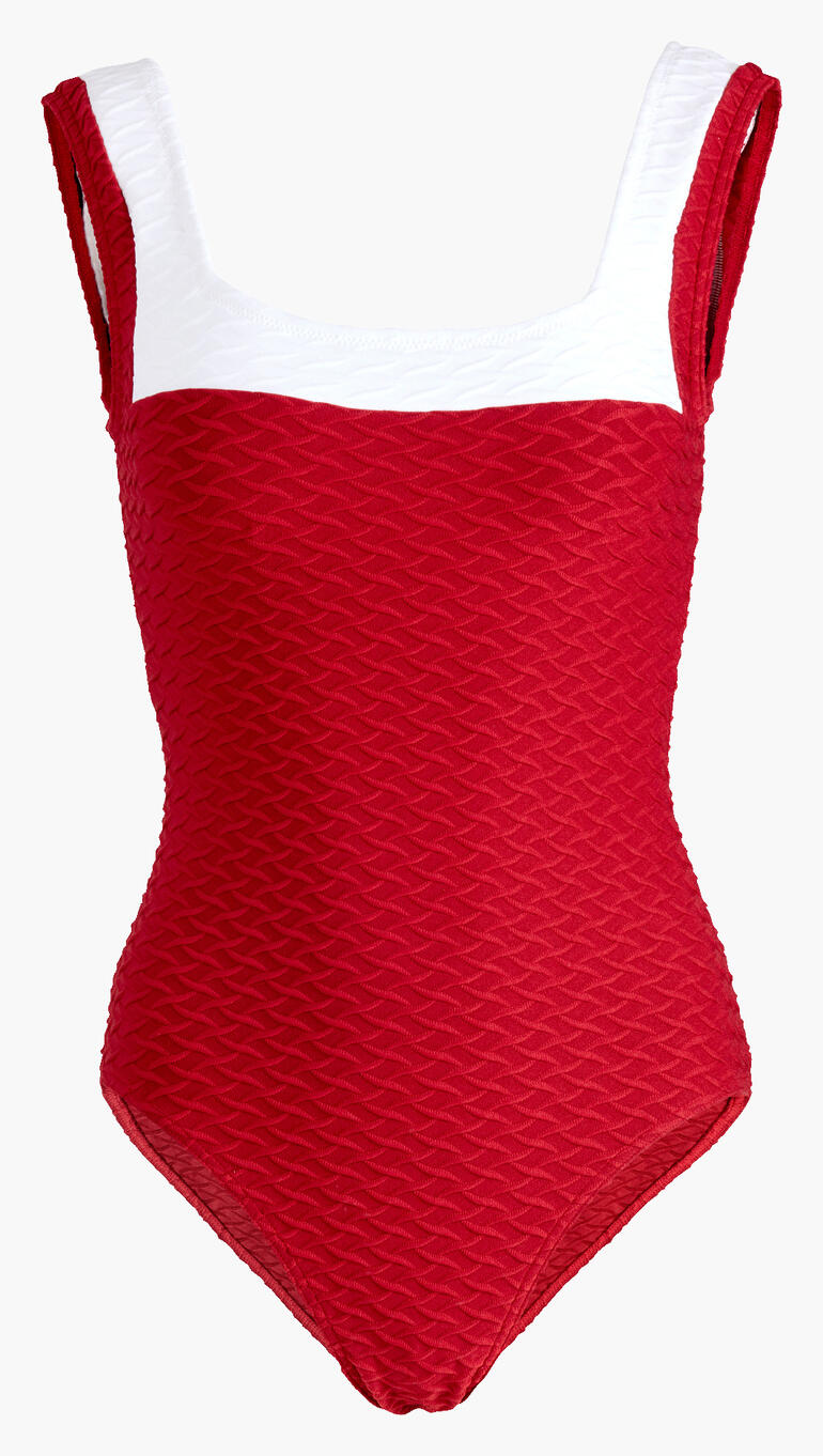 Maillot de bain rouge avec tissu texturé, taille 36.