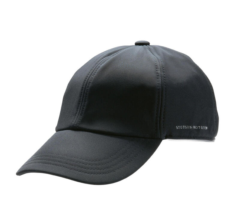 Casquette softshell noire sur fond blanc.